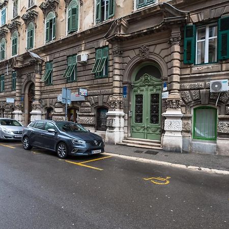 Centar Apartments Риека Экстерьер фото
