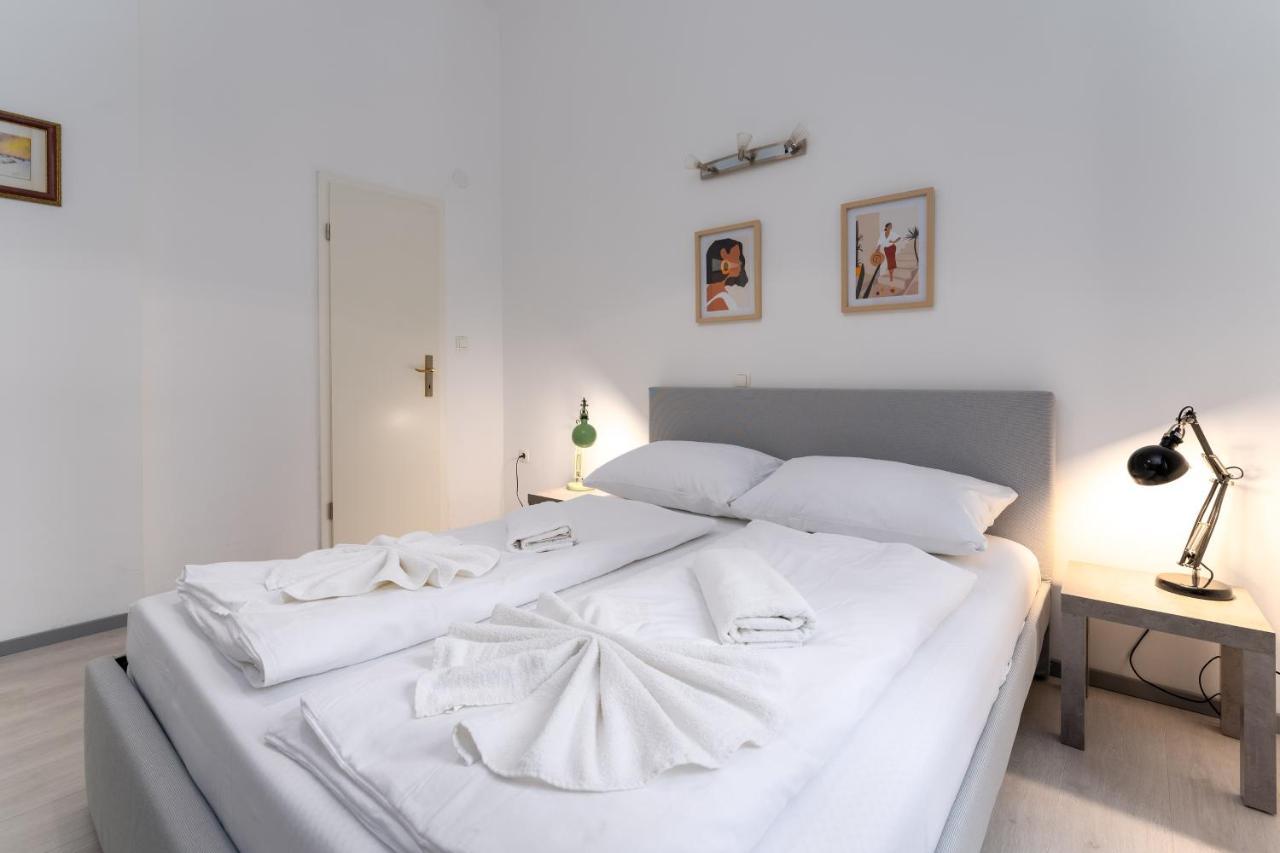 Centar Apartments Риека Экстерьер фото