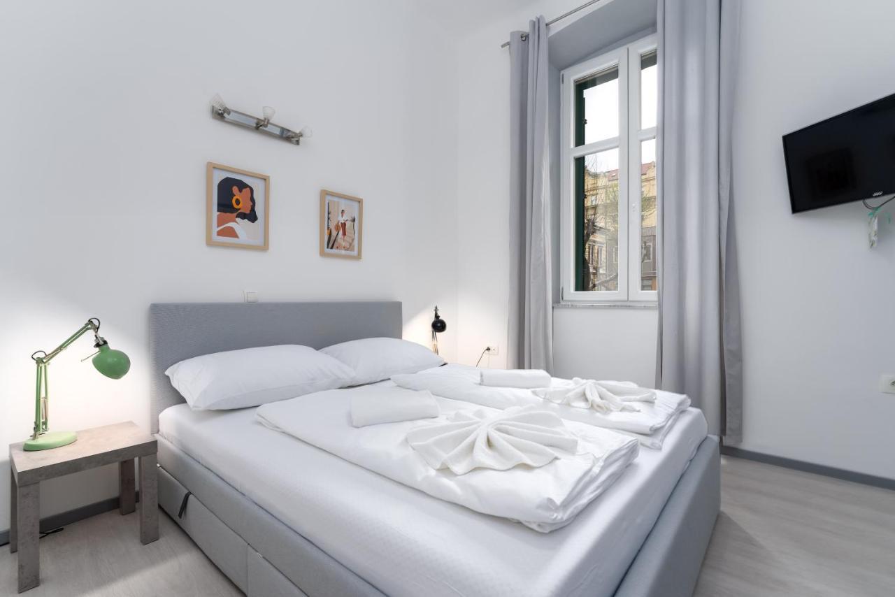 Centar Apartments Риека Экстерьер фото