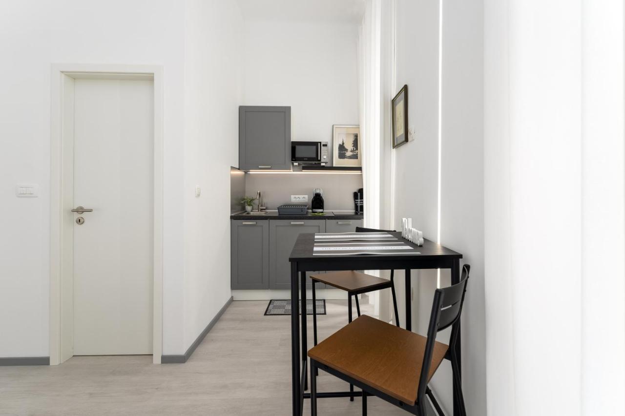 Centar Apartments Риека Экстерьер фото