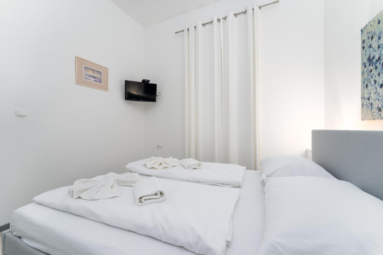 Centar Apartments Риека Экстерьер фото
