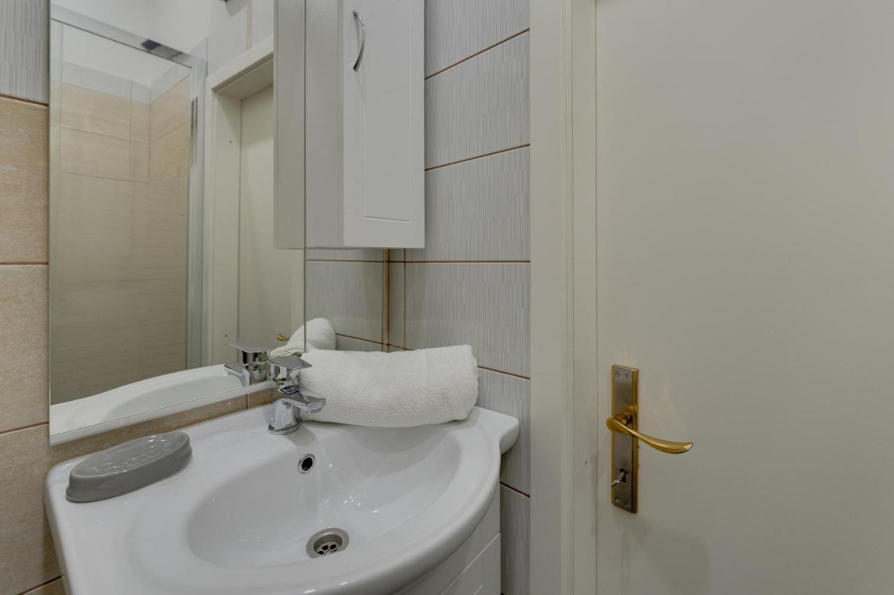 Centar Apartments Риека Экстерьер фото