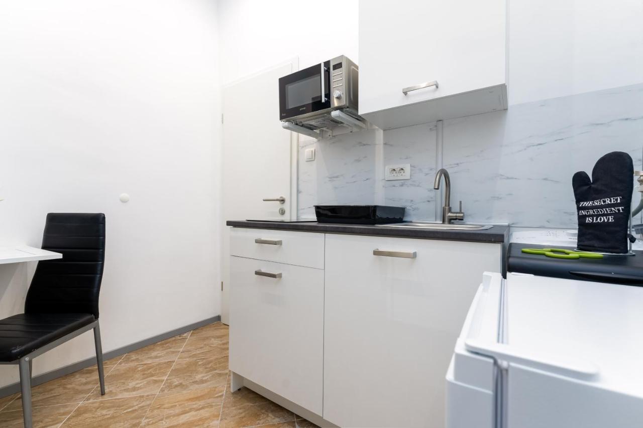 Centar Apartments Риека Экстерьер фото