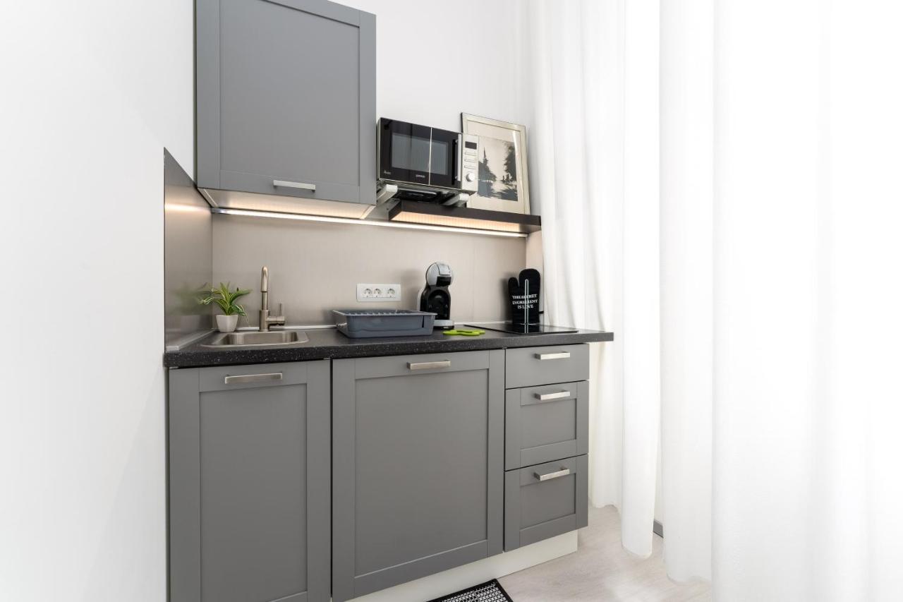 Centar Apartments Риека Экстерьер фото